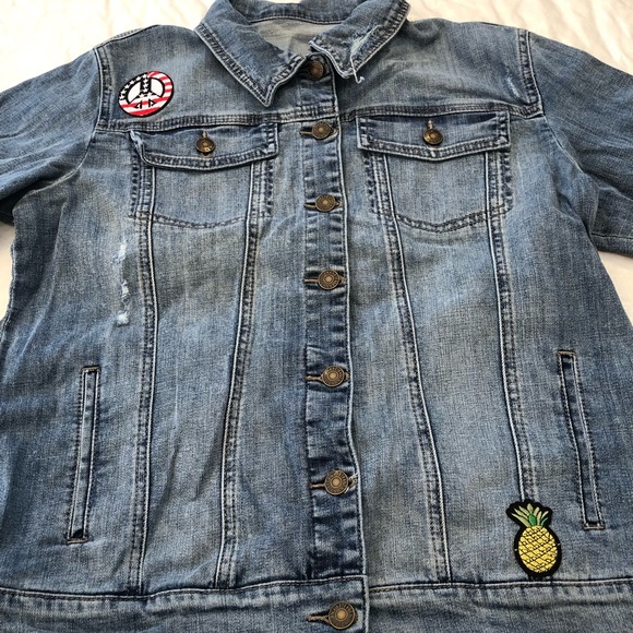JEAN jacket w/ Girly Appliqués***Med. - Picture 5 of 7